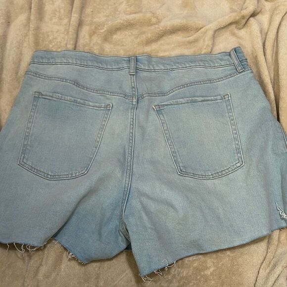 NWT- Old Navy- 18. Sky-Hi A-Line Denim Short - Picture 5 of 11